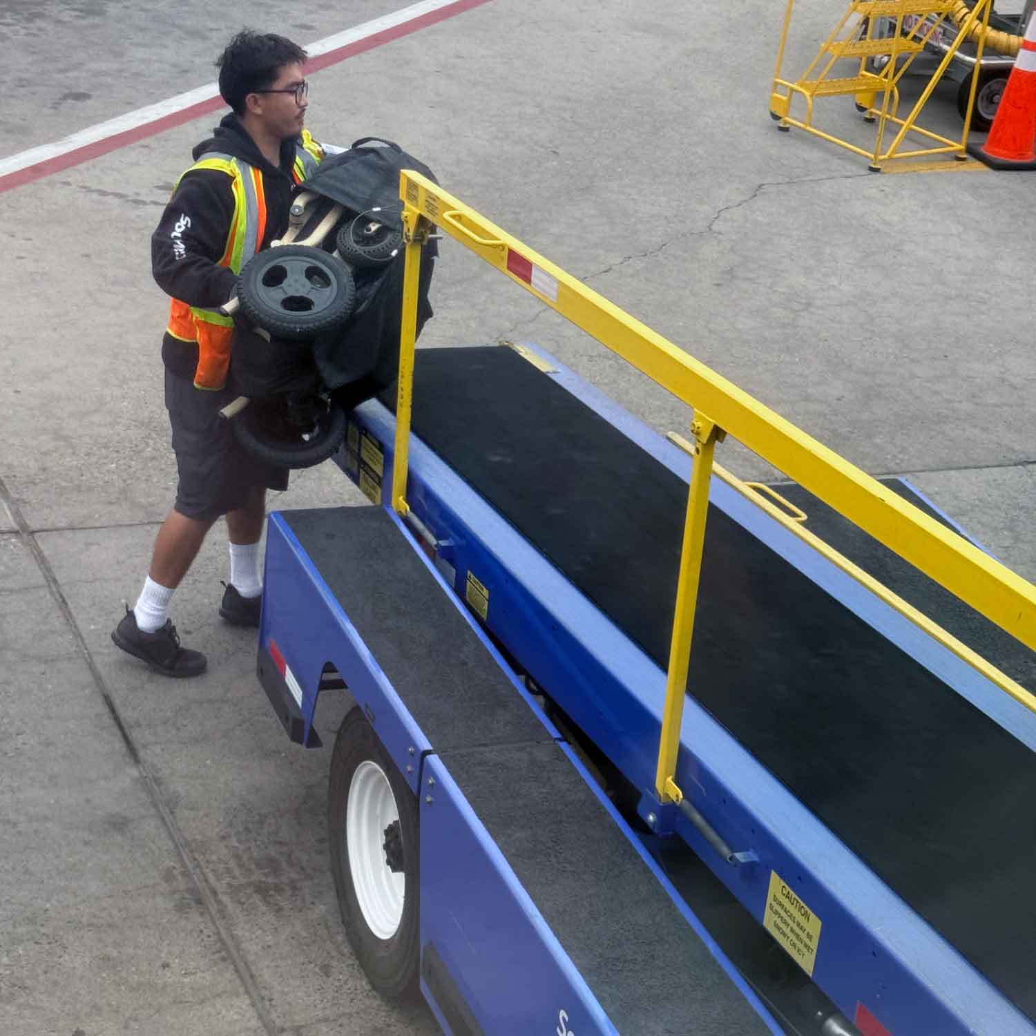 FOLD + GO Airline Travel Protection Cover - Image 4