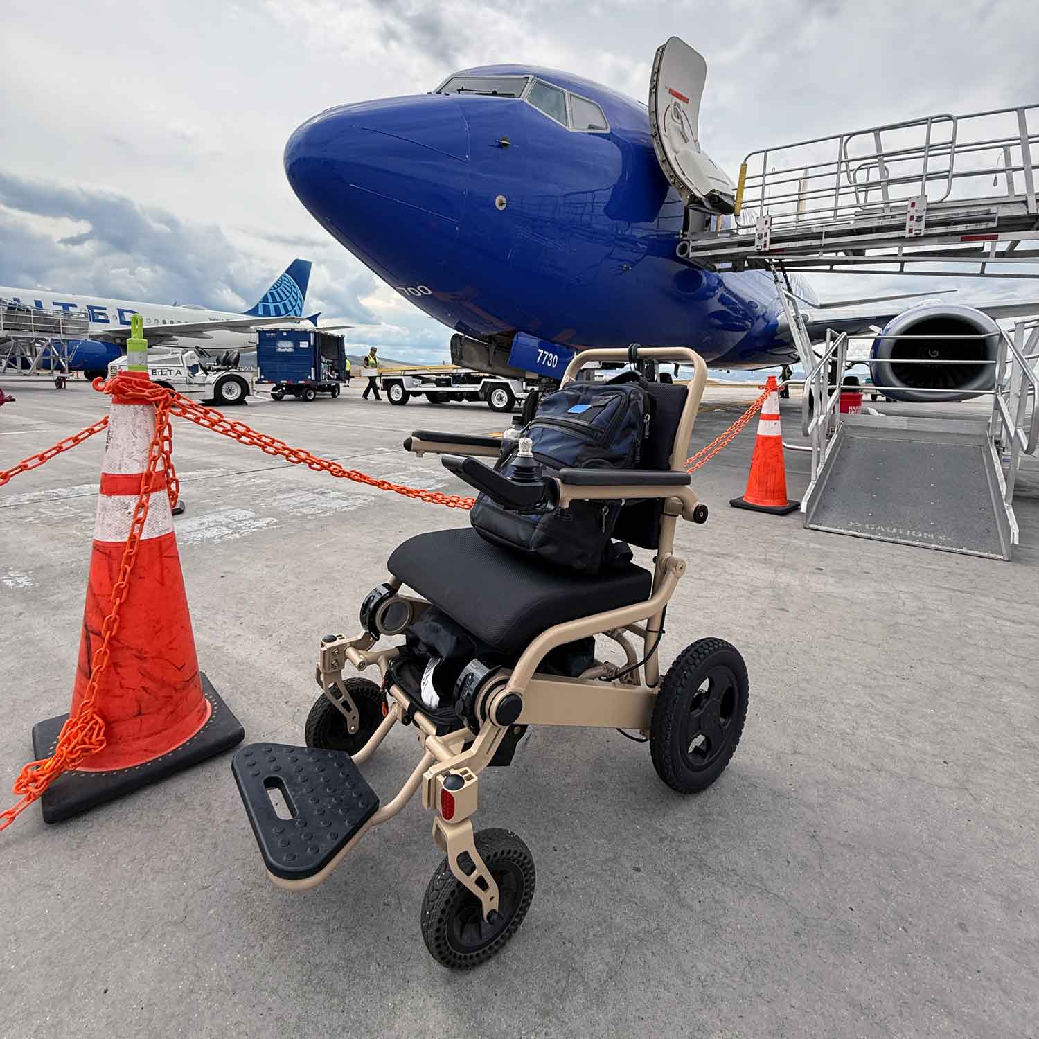 FOLD + GO Airline Travel Protection Cover - Image 2